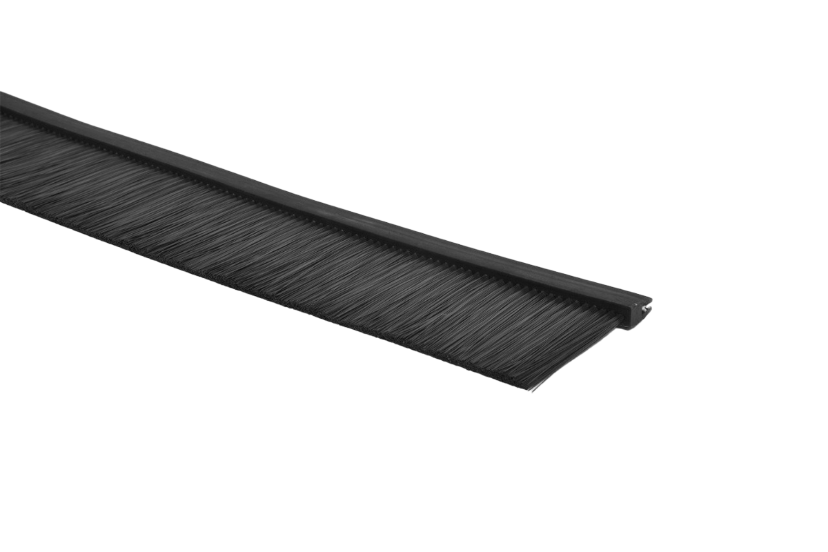 Щеточный ввод для шкафов универсальный, высота ворса 75 мм, длина 2м