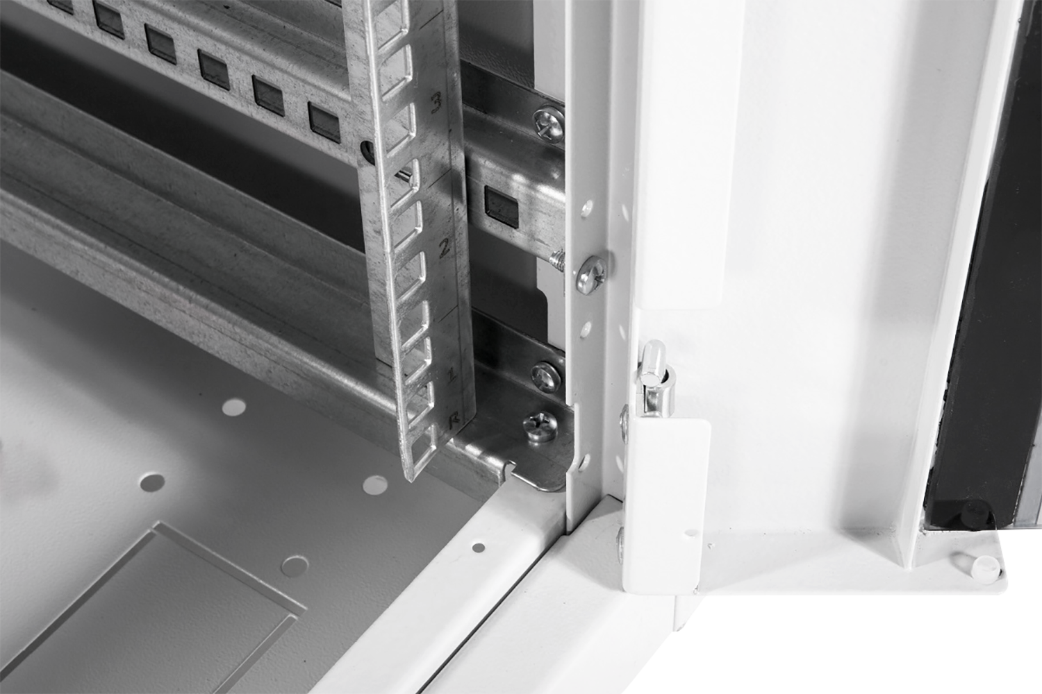 Шкаф телекоммуникационный напольный ЭКОНОМ 18U (600 × 600) дверь стекло, дверь металл от ЦМО