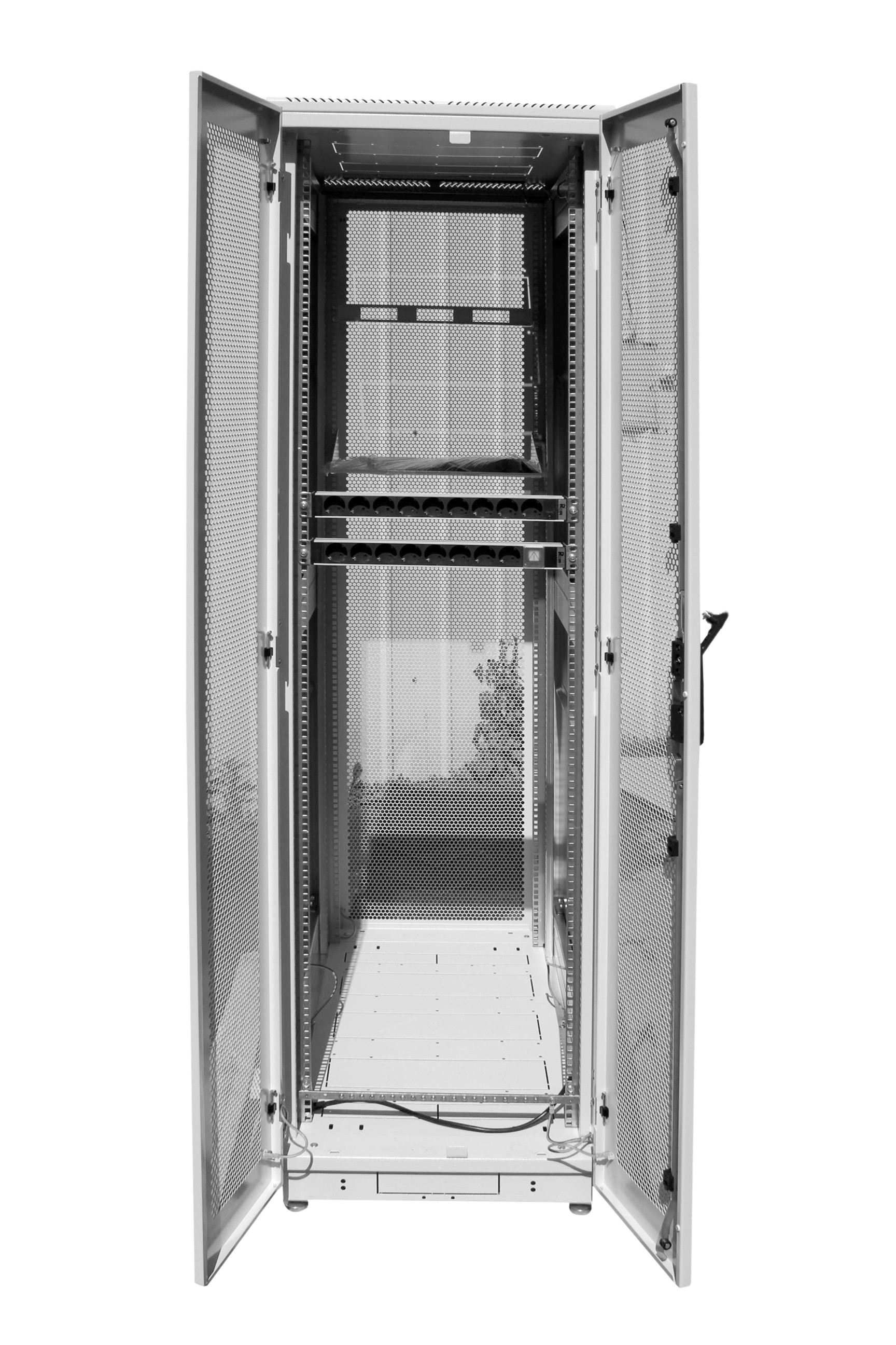Шкаф телекоммуникационный напольный 47U (600 × 1000) дверь перф., задние двойные перф., цвет черный от ЦМО