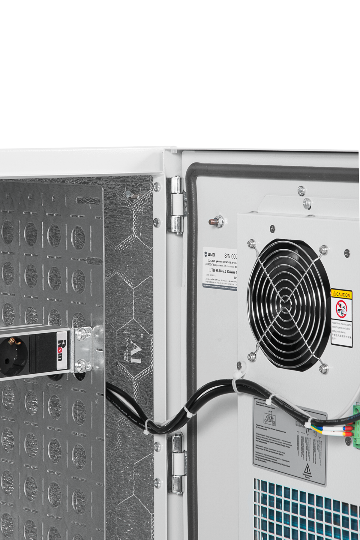 Шкаф всепогодный настенный 18U (Ш600 × Г500), комплектация ТК с контроллером MC3 и датчиками от ЦМО