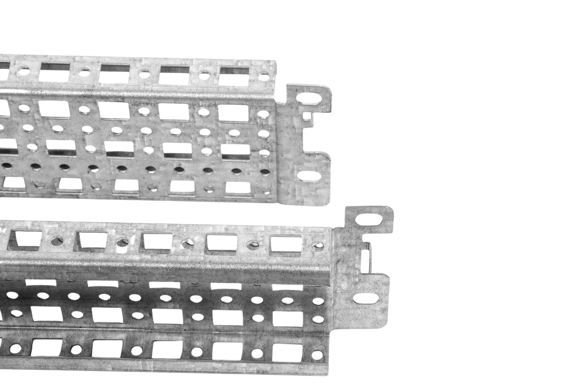 Профиль монтажный 23х73 для шкафов EMS ширина/глубина 600 мм. от ЦМО