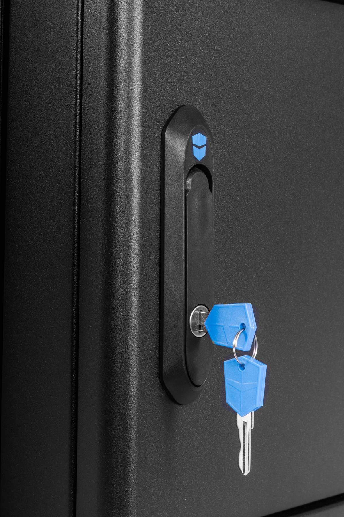 Шкаф телекоммуникационный настенный сварной 6U (600 × 660) съёмные стенки, дверь металл, чёрный