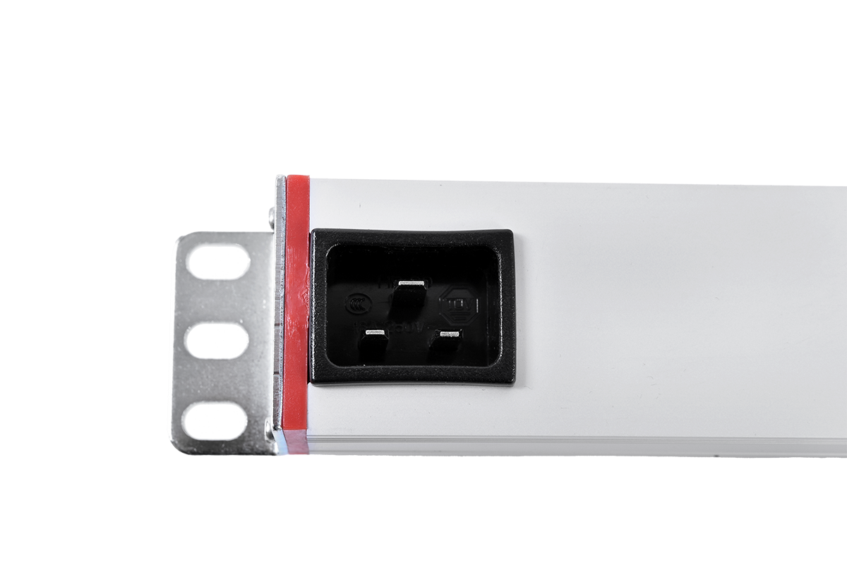 Блок розеток Rem-16 с выкл., 7 Schuko, вход IEC 60320 C20, 16A, алюм., 19" от ЦМО