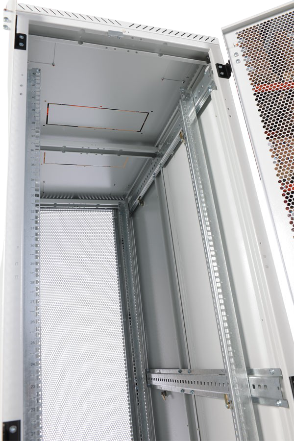 Шкаф серверный напольный 45U (800 × 1200) дверь перфорированная, задние двойные перфорированные от ЦМО