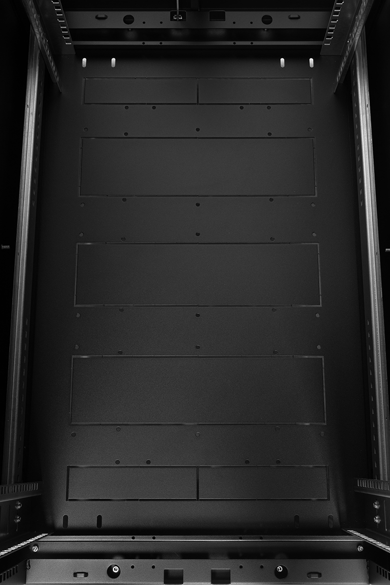 Шкаф серверный напольный 48U (600 × 1200) дверь перфорированная, задние двойные перф., цвет черный