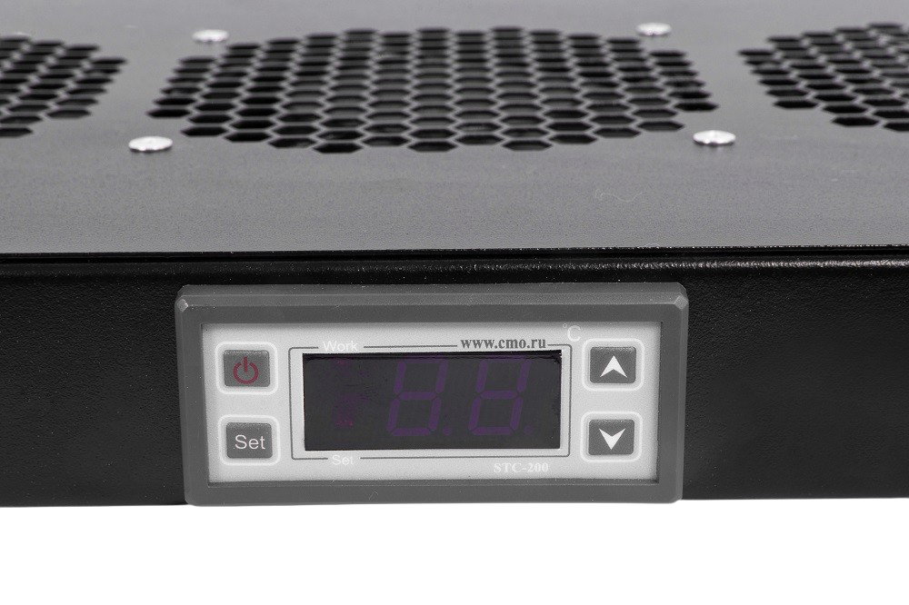 Модуль вентиляторный 19" 1U, 6 вентиляторов, регул. глубина 390-750 мм с контроллером, чёрный от ЦМО