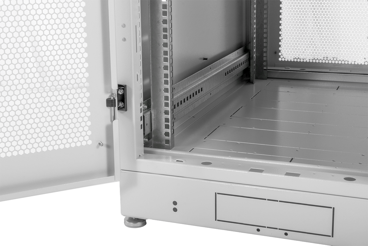 Шкаф серверный напольный 48U (600 × 1200) дверь перфорированная 2 шт.