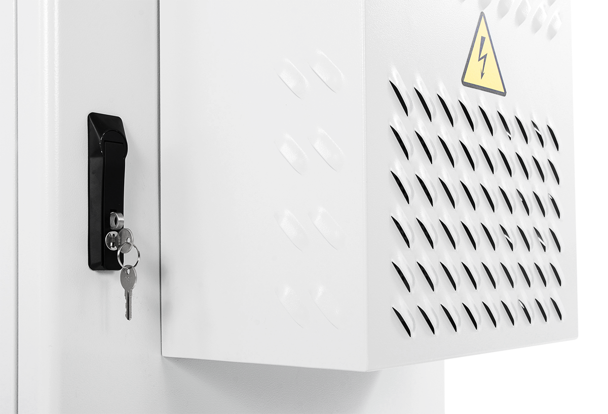 Шкаф уличный всепогодный настенный укомплектованный 18U (Ш600 × Г500), комплектация ТК-IP54/55 от ЦМО