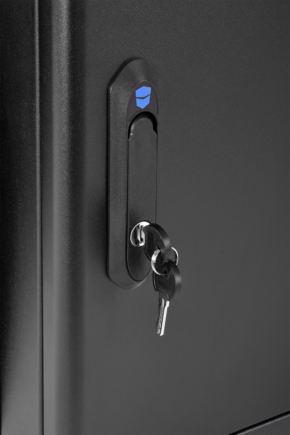 Шкаф телекоммуникационный настенный разборный 9U (600×660) съемные стенки, дверь металл, цвет черный