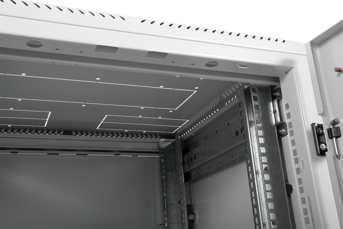 Шкаф телекоммуникационный напольный 18U (600 × 800) дверь стекло от ЦМО