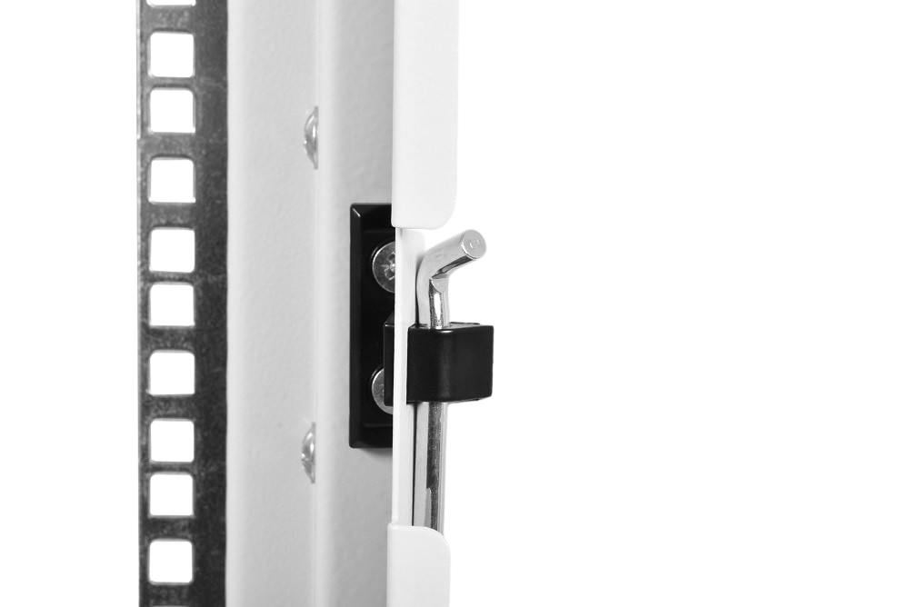 Шкаф телекоммуникационный напольный 33U (600 × 600) дверь стекло от ЦМО
